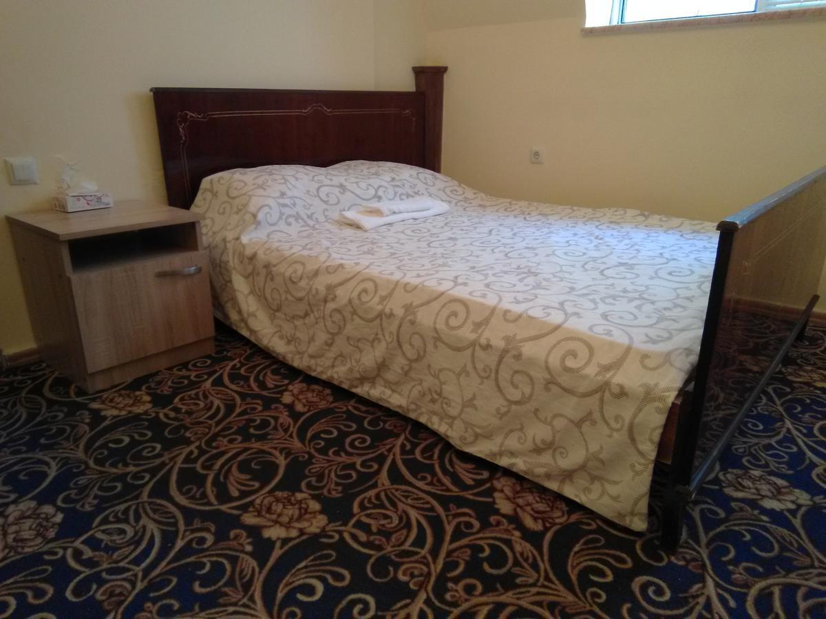 Gem Hostel Ереван Экстерьер фото